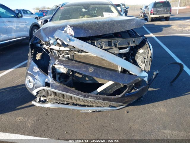 WDCTG4EB8JJ453945 Mercedes-Benz GLA 250