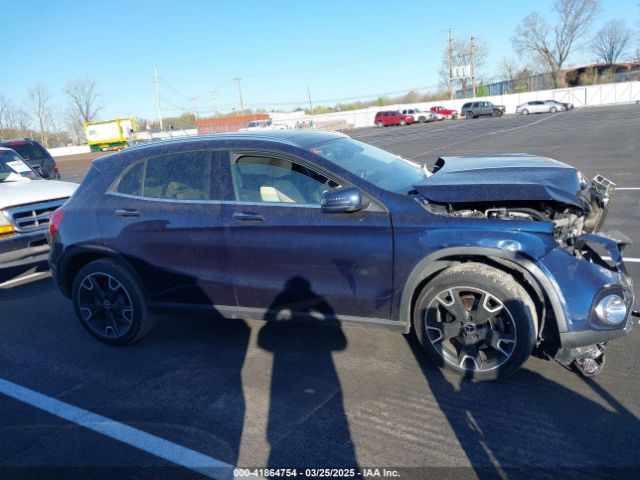 WDCTG4EB8JJ453945 Mercedes-Benz GLA 250