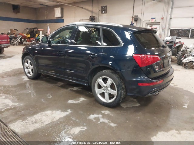 2011 AUDI Q5 WA1DKAFP4BA028879 Photo 2
