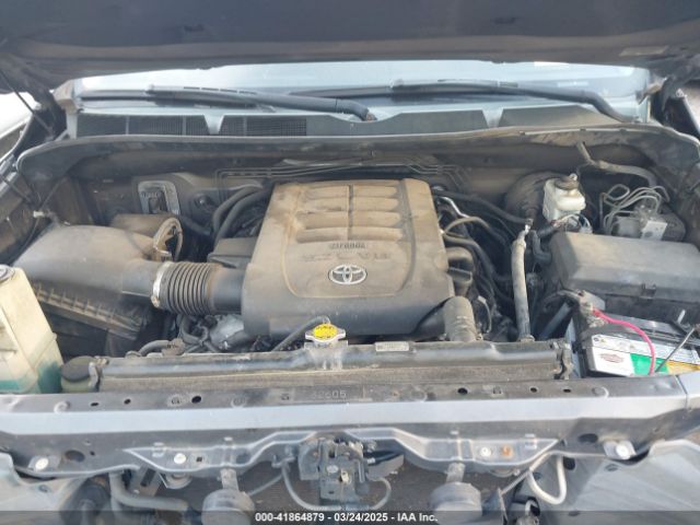 5TFEY5F1XEX152006 Toyota Tundra Sr5 5.7l V8