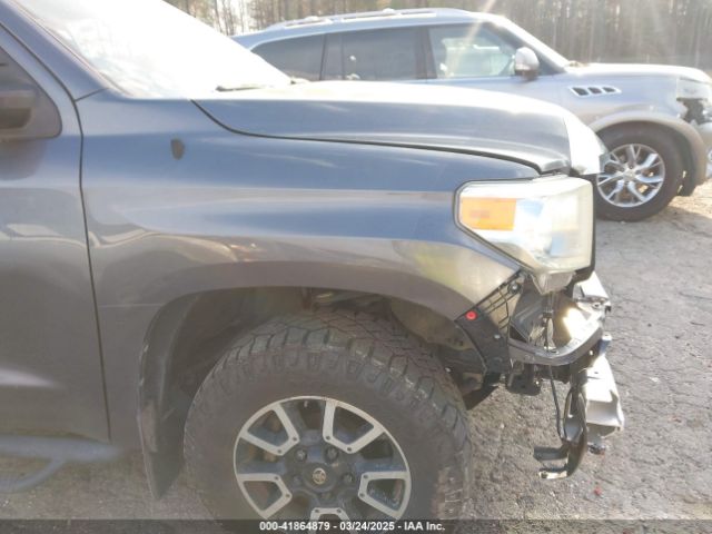 5TFEY5F1XEX152006 Toyota Tundra Sr5 5.7l V8