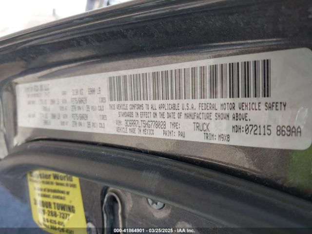 3C6RR7LT5HG778028 RAM 1500 Big Horn  4x4 5'7 Box