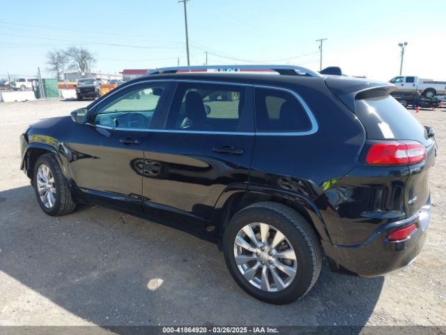 1C4PJMJXXJD594671 Jeep Cherokee Overland 4x4