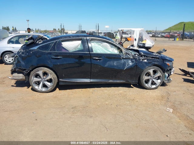 1HGCV1F94JA050780 Honda Accord Touring