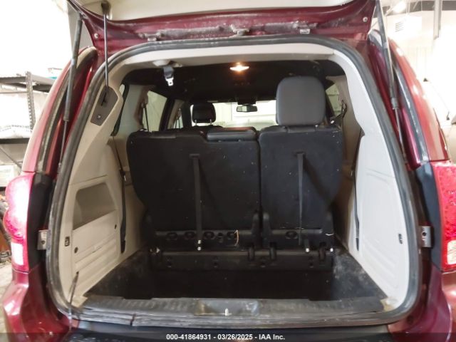 2C4RDGCG9KR678235 Dodge Grand Caravan Sxt