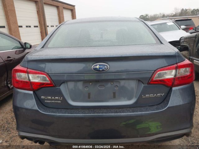 4S3BNAA66J3044801 Subaru Legacy 2.5i