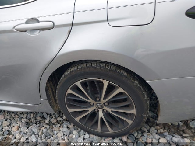 4T1B11HK4JU079020 Toyota CAMRY SE