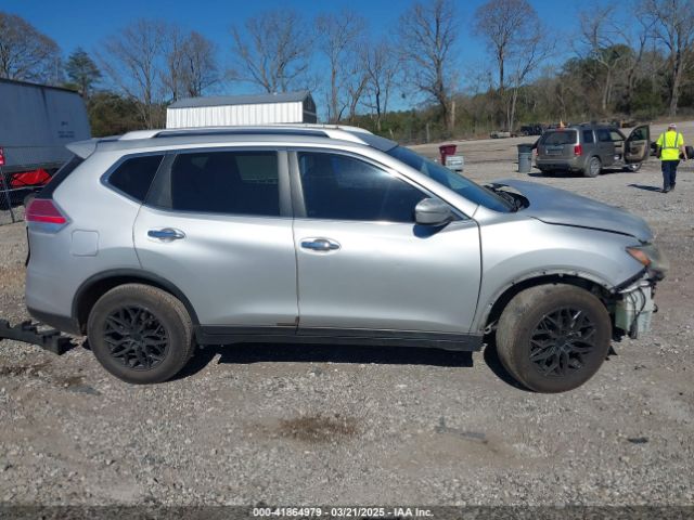 KNMAT2MT7FP513192 Nissan ROGUE SV