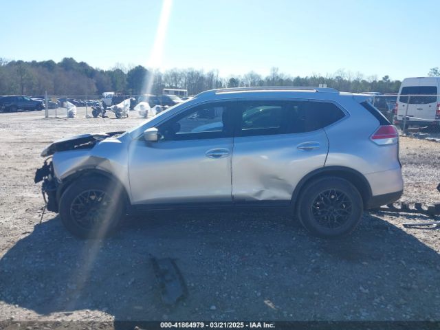 KNMAT2MT7FP513192 Nissan ROGUE SV