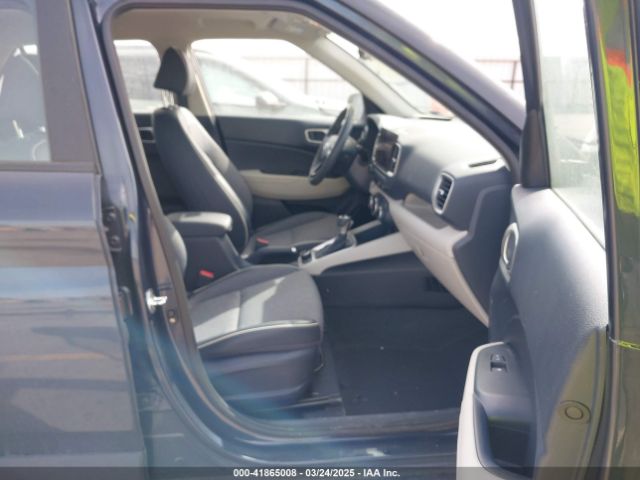 KMHRC8A31MU088556 Hyundai Venue Denim