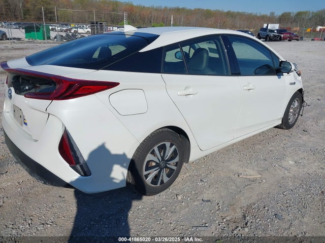 Toyota Prius Prime Premium 2019 JTDKARFP3K3106071 Image 4