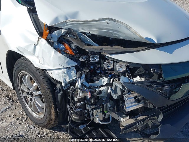 Toyota Prius Prime Premium 2019 JTDKARFP3K3106071 Image 6
