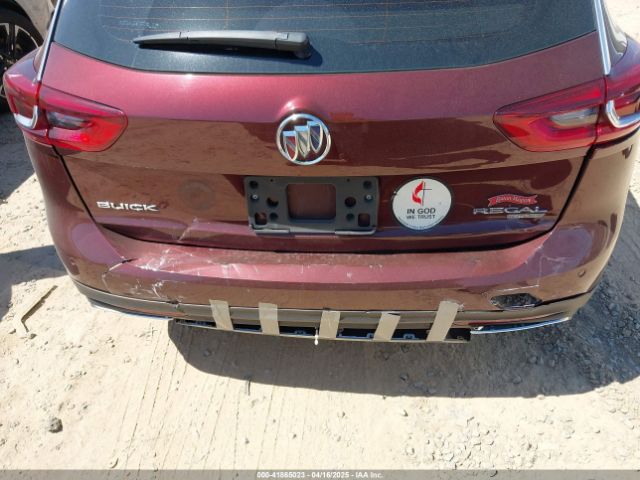 W04GV8SX1J1154540 Buick Regal Tourx Essence