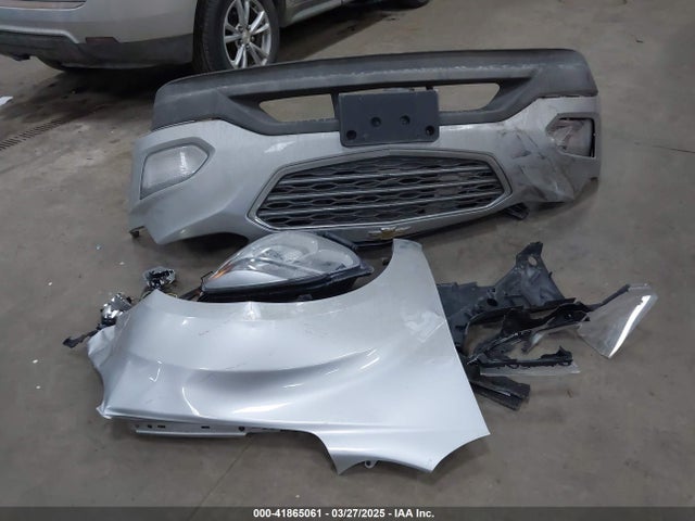 2GNFLFEKXG6288777 Chevrolet EQUINOX LT