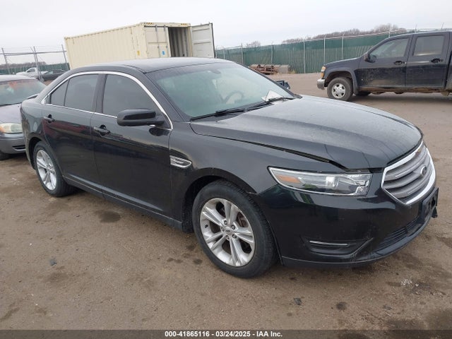 1FAHP2E8XFG124081 Ford 2015