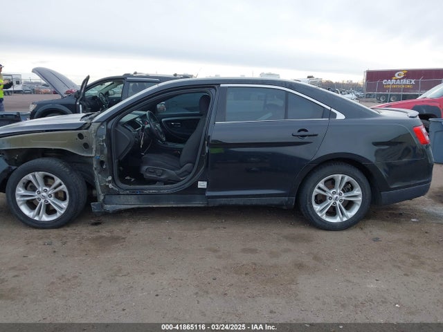1FAHP2E8XFG124081 Ford 2015