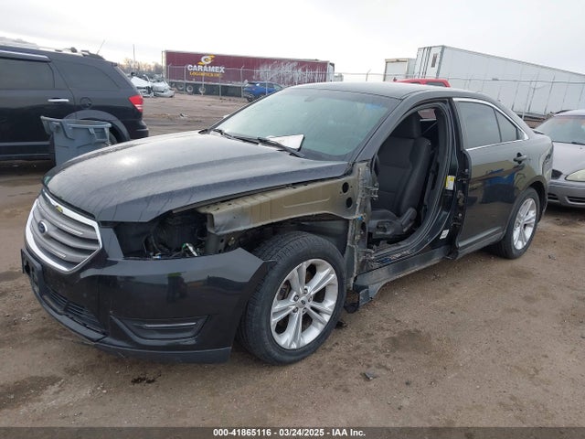 1FAHP2E8XFG124081 Ford 2015