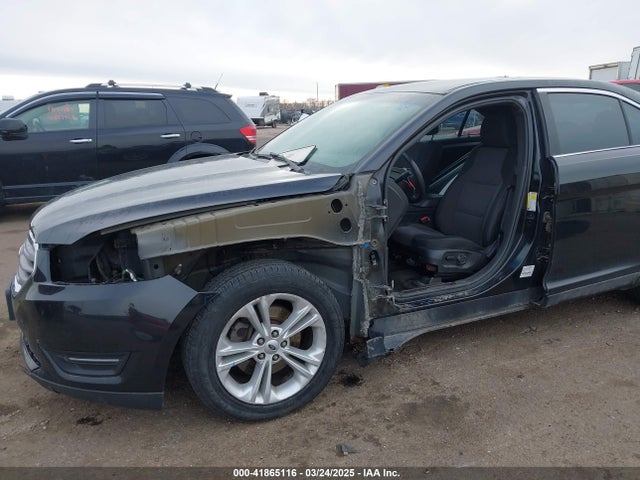 1FAHP2E8XFG124081 Ford 2015