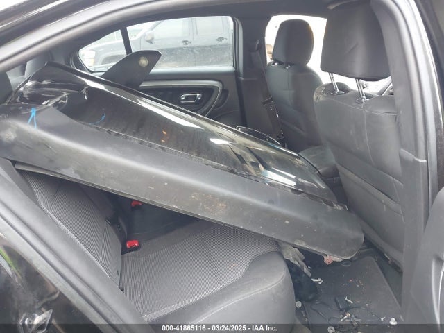 1FAHP2E8XFG124081 Ford 2015