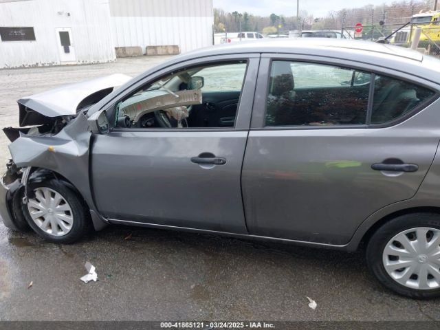 3N1CN7AP6JL880969 Nissan Versa 1.6 S+