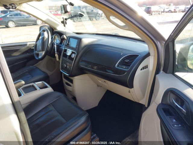 2C4RC1BG7ER125752 Chrysler Town & Country Touring