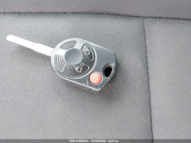 1FMCU0F79EUB71198 Ford ESCAPE S