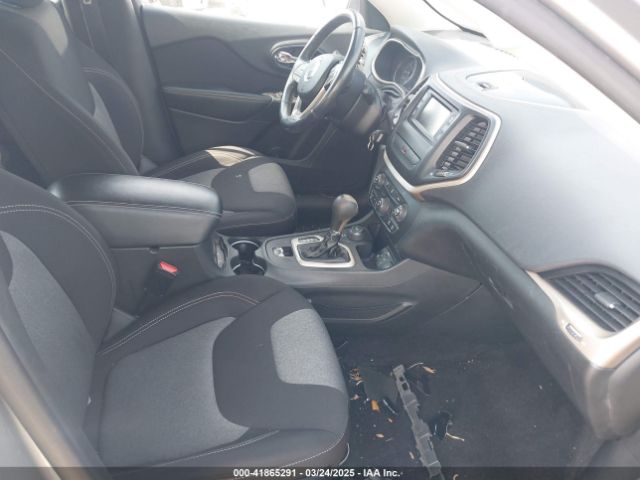 1C4PJMAB5FW533972 Jeep Cherokee Sport