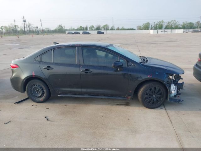 JTDEPMAE0NJ215074 Toyota COROLLA LE