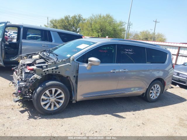 2C4RC1BG0KR732202 Chrysler Pacifica Touring L