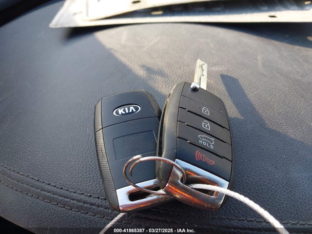 5XYPG4A3XHG220228 KIA Sorento 2.4l Lx