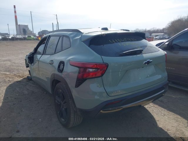 2025 CHEVROLET TRAX KL77LKEP9SC152932 Photo 2