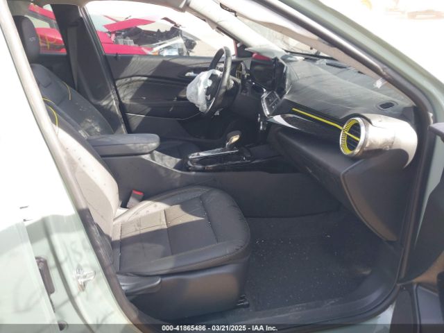 2025 CHEVROLET TRAX KL77LKEP9SC152932 Photo 4