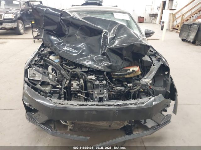 1VWDT7A31HC076053 Volkswagen Passat 1.8t R-line