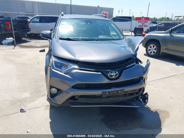 JTMWFREV7HJ144443 Toyota Rav4 Xle