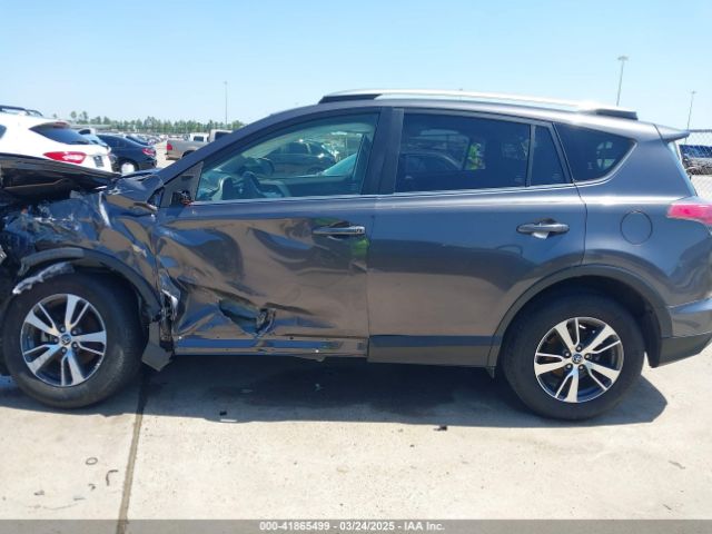 JTMWFREV7HJ144443 Toyota Rav4 Xle
