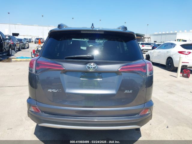 JTMWFREV7HJ144443 Toyota Rav4 Xle
