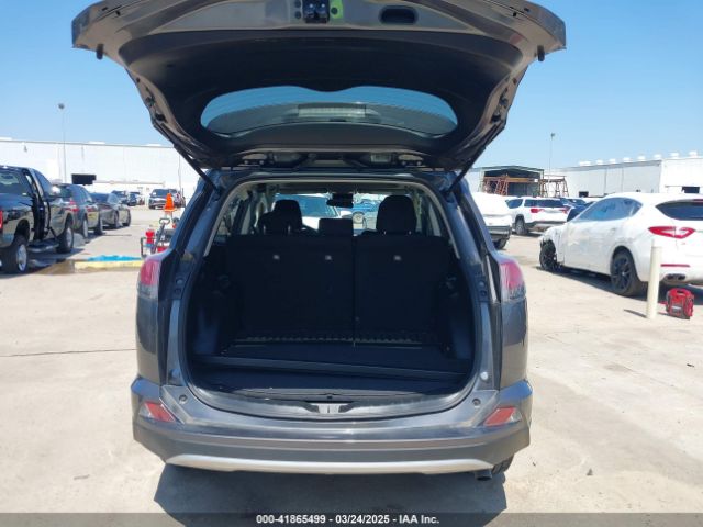 JTMWFREV7HJ144443 Toyota Rav4 Xle
