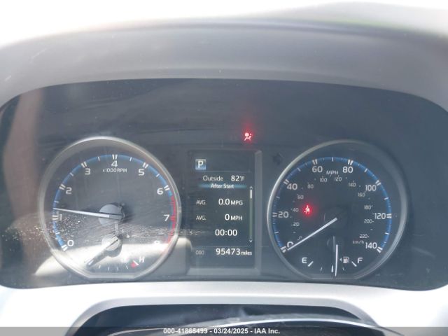 JTMWFREV7HJ144443 Toyota Rav4 Xle