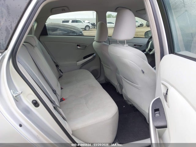 Toyota Prius Two 2014 JTDKN3DU3E1812371 Image 8