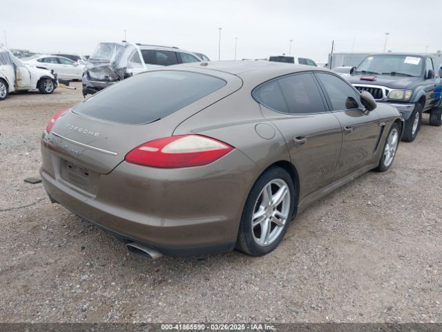2011 PORSCHE PANAMERA WP0AA2A74BL013621 Photo 3