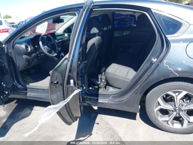 3KPF24AD6KE036721 KIA Forte Lxs