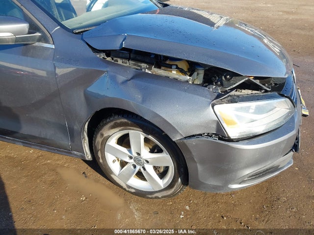3VWLL7AJ7EM276956 Volkswagen JETTA TDI