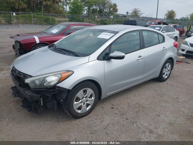 KIA FORTE LX 2015 KNAFK4A66F5407229 Image 2