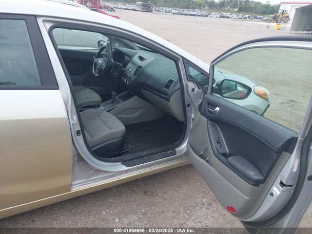 KIA FORTE LX 2015 KNAFK4A66F5407229 Image 5