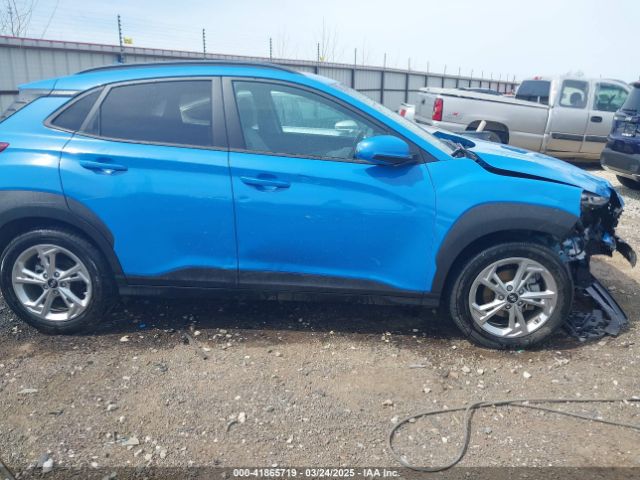 KM8K32AB2NU765962 Hyundai Kona Sel