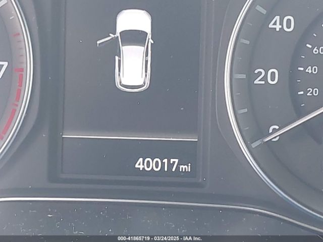 KM8K32AB2NU765962 Hyundai Kona Sel