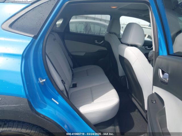 KM8K32AB2NU765962 Hyundai Kona Sel