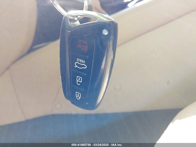 Hyundai Genesis 3.8 2015 KMHGN4JE3FU023383 Image 11