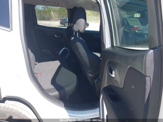 Jeep Renegade 2018 ZACCJABBXJPH32209 Image 8