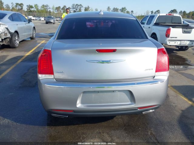 2C3CCAKG1JH194995 Chrysler 300 Limited Awd